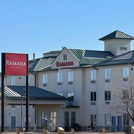 Ramada By Wyndham Estevan Exterior photo