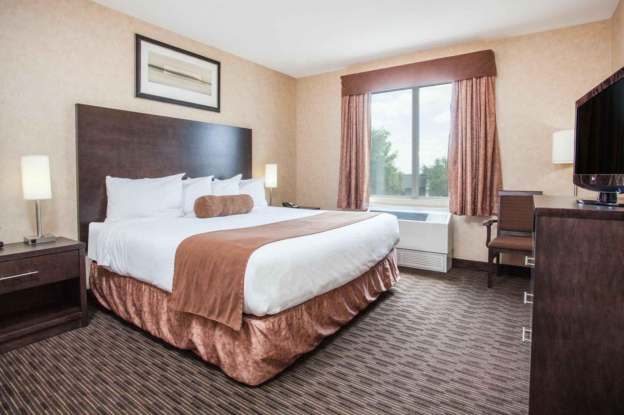 Ramada By Wyndham Estevan Exterior photo